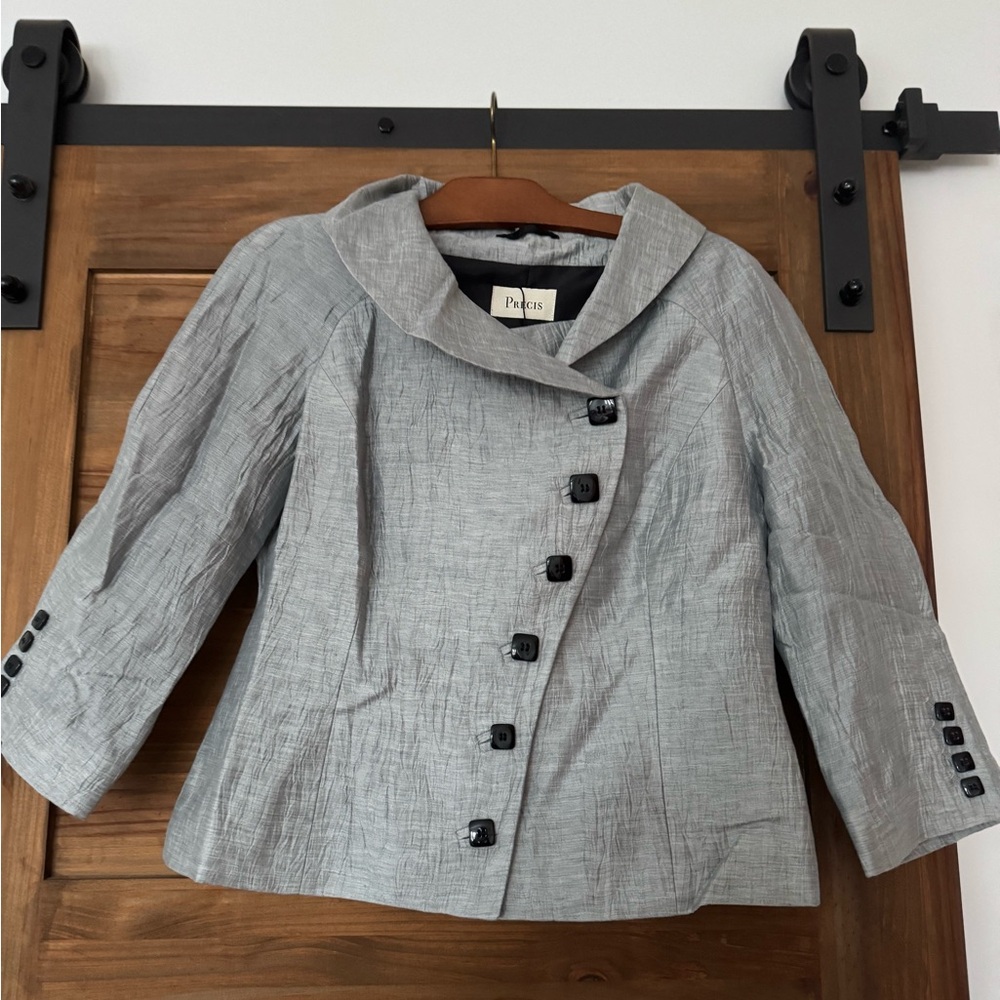 New Precis vest  jacket size 10